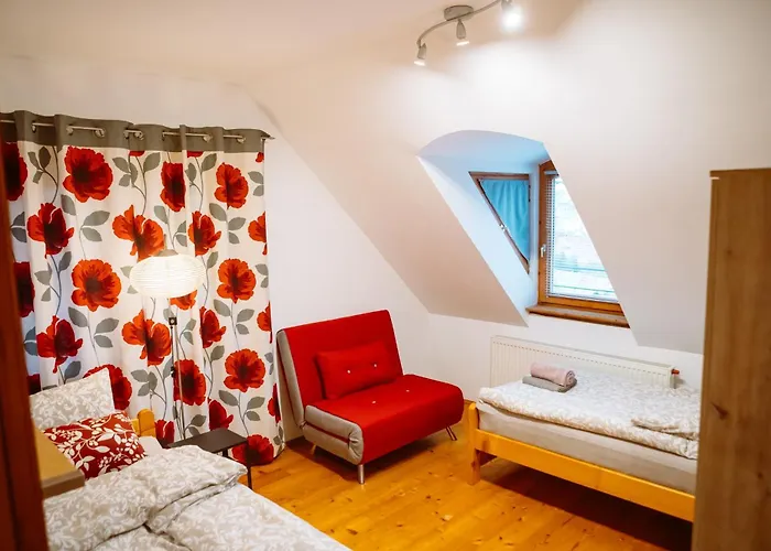 Kiralyszeke Έγκερ